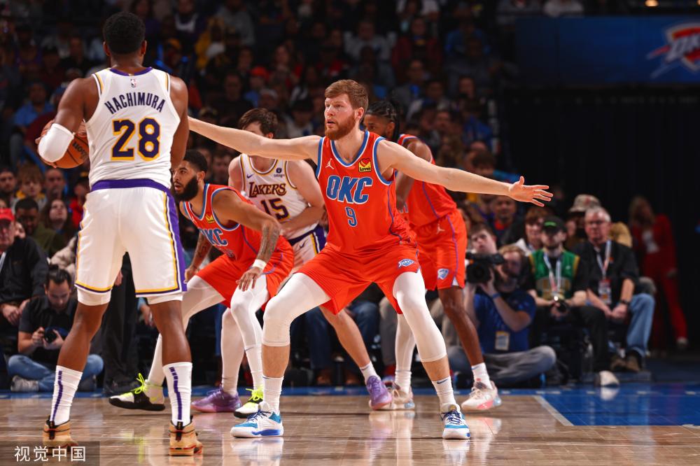 活动入场时 活动入场时